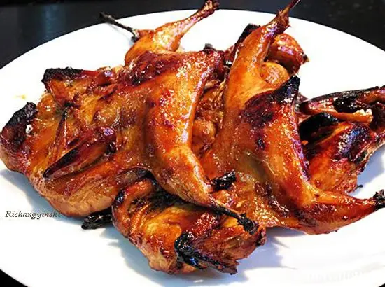 Cách làm món chim cút nướng tỏi ớt