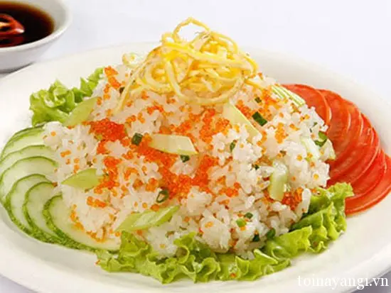 Cách làm món cơm chiên trứng cá siêu nhanh