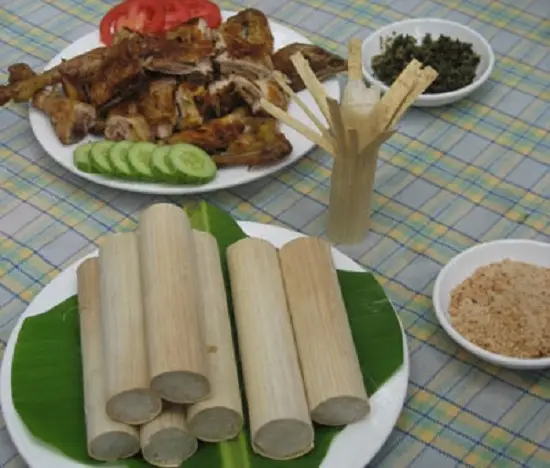 Cách làm món cơm lam đặc sản vùng Tây Bắc