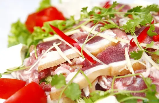 Cách làm món dê xào xả ớt tại gia đình