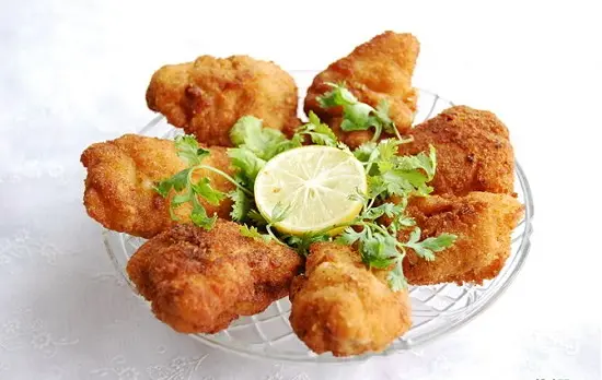 Cách làm món gà chiên chua ngọt giòn tan mới lạ