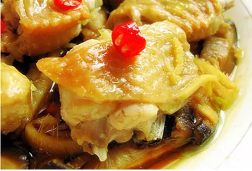 Cách làm món gà hấp nấm hương lạ miệng
