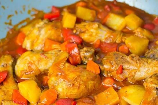 Cách làm món gà om sốt cà chua mới lạ 3