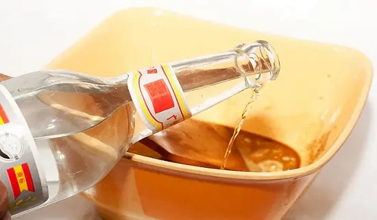 hòa nước sốt