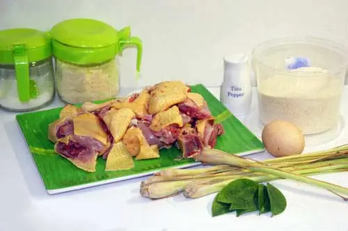 Cách làm món gà rang muối giòn thơm đậm vị
