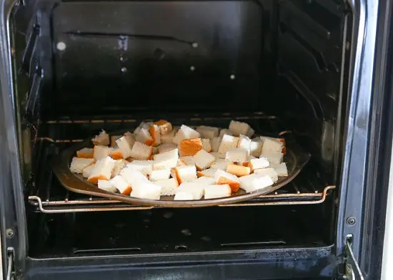 nướng bánh mì