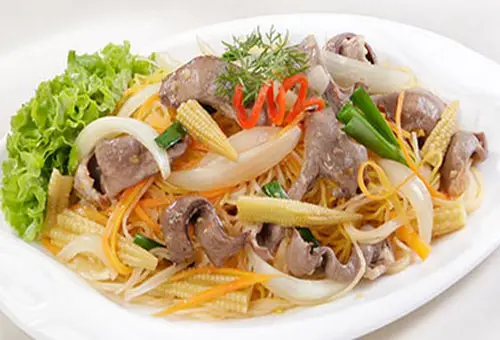 Cách làm món hủ tiếu mì xào nhanh cho bữa sáng