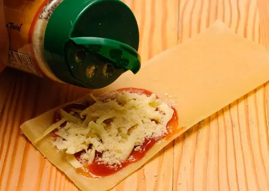 thêm phô mai parmesan