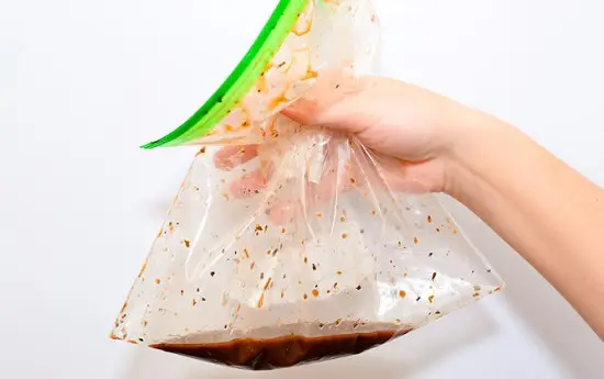 pha chế nước sốt thứ nhất