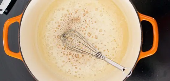 cách làm mì ống trộn phô mai 4