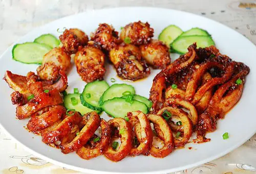 Cách làm món mực xào tỏi thơm ngon hấp dẫn