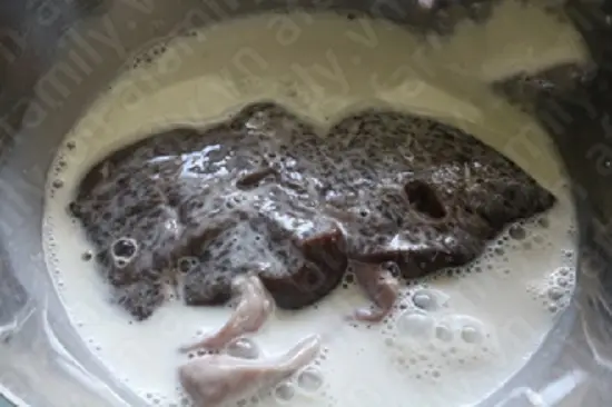 gan lợn ngâm sữa