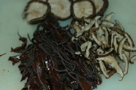 Cách làm món nem rán cho mâm cỗ cúng rằm 10