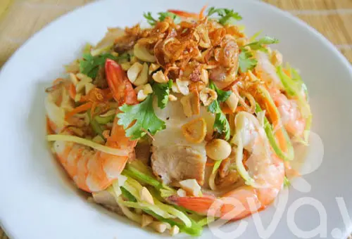 Cách làm món nộm đu đủ xanh với tôm thịt chua cay