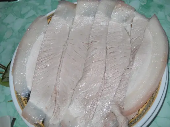 luộc thịt - cách làm phở cuốn thập cẩm