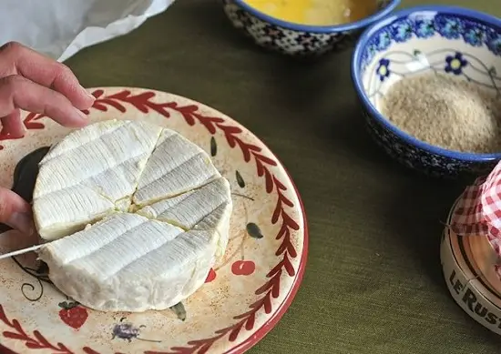 cắt pho mát
