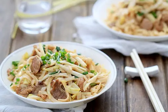 Cách làm món phở xào thịt bò đơn giản mà ngon