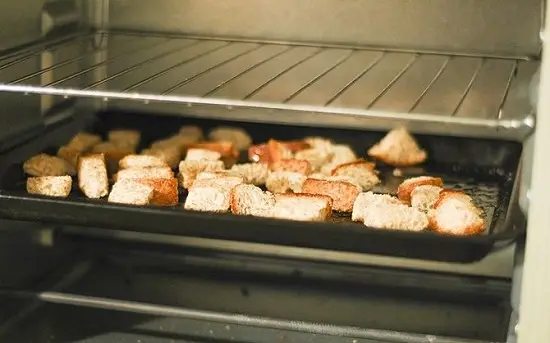 nướng bánh mì