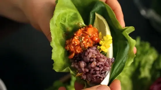 táo ngâm nước sốt hấp dẫn