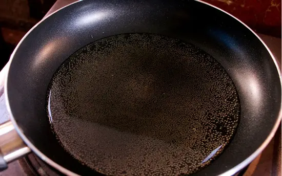 đun sôi dầu ăn