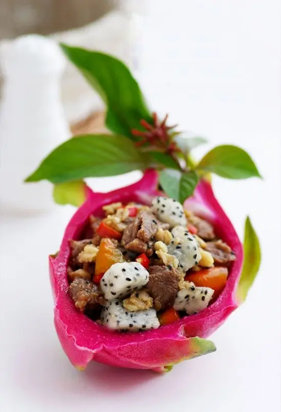 thịt bò xào thanh long thành phẩm