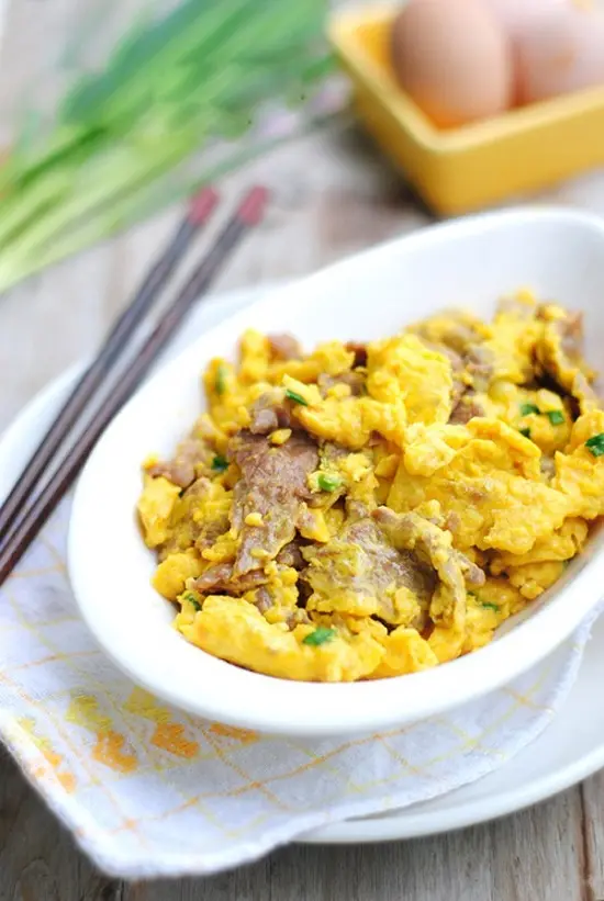 thịt bò xào trứng vị ngon đậm đà