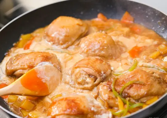 thêm các gia vị