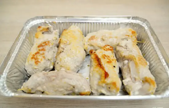 Cách làm món thịt heo cuộn pho mát mới lạ