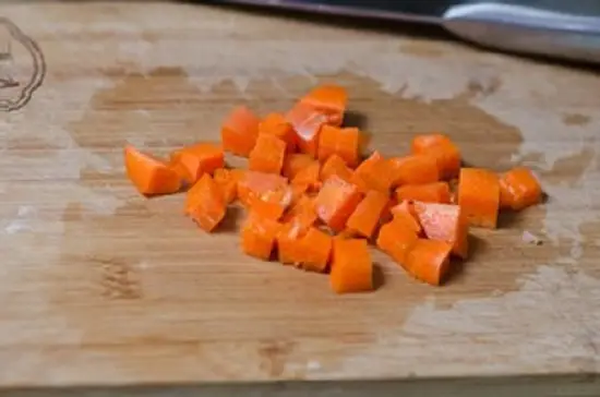 cà rốt thái nhỏ