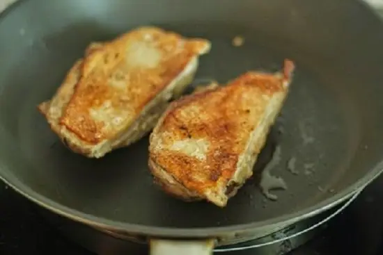 áp chảo thịt