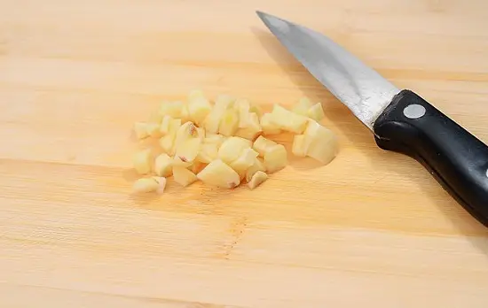 băm nhỏ tỏi