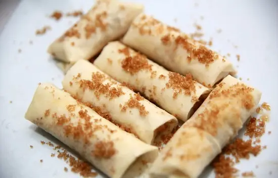 rải đường nâu lên bánh