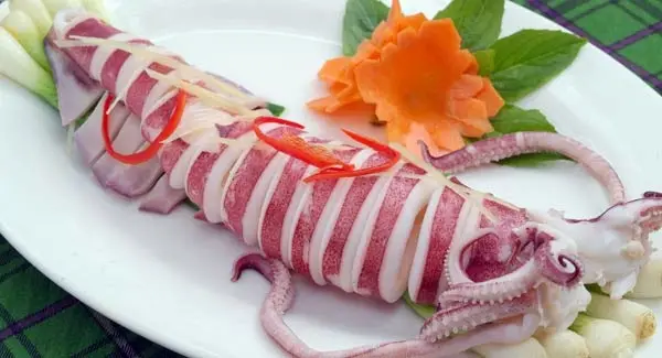 Cách làm mực hấp tỏi ngon cho ngày cuối tuần