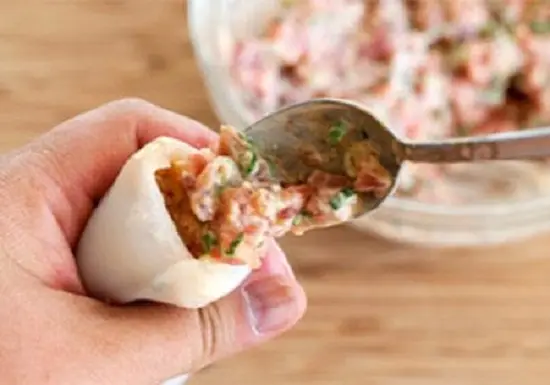 nhồi thịt vào mực làm món mực nhồi thịt chiên giòn