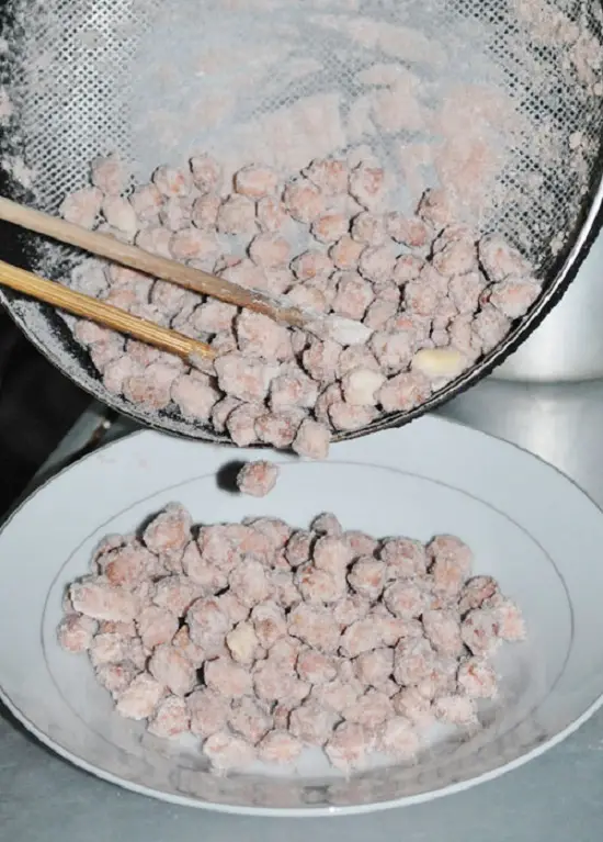 thành phẩm lạc bọc đường
