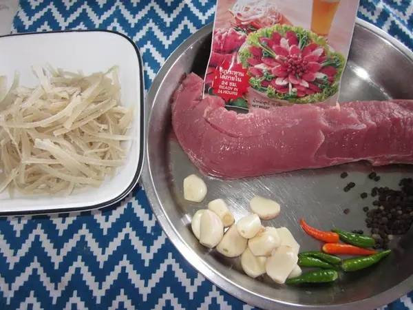 nguyên liệu làm nem chua Thanh Hóa - cách làm nem chua