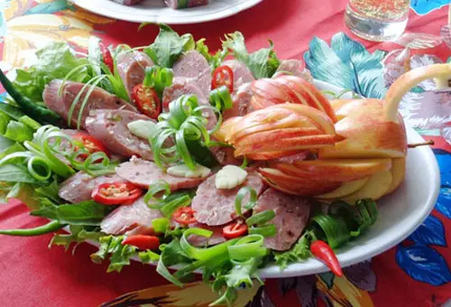 Cách làm nem chua Thanh Hóa thơm ngon, sạch ngày Tết
