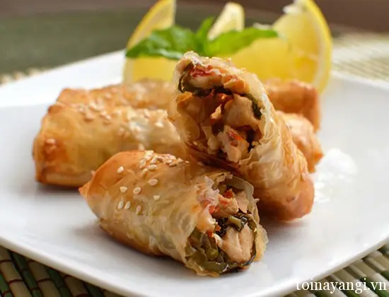 Cách làm nem gà lạ miệng cho cuối tuần