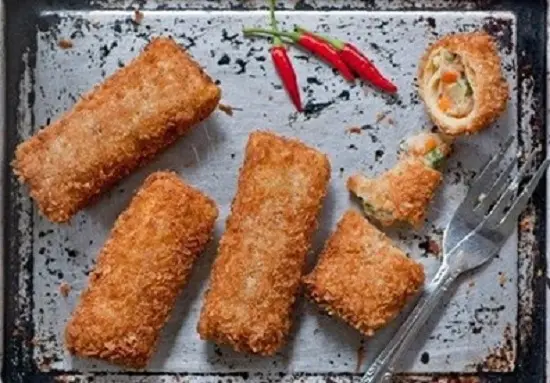 Cách làm nem rán kiểu mới với thịt gà và sữa cực ngon