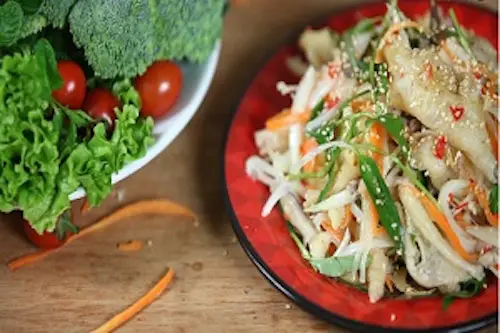 Cách làm nộm chân gà rút xương