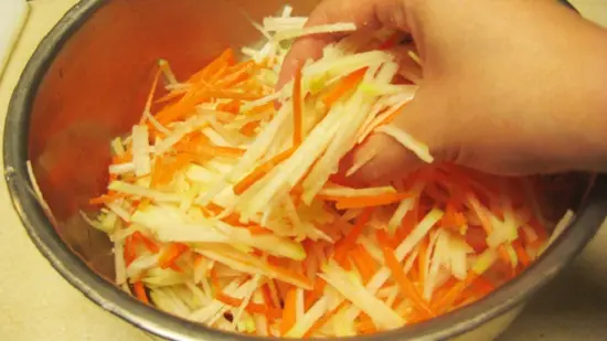 nộm xu hào cà rốt