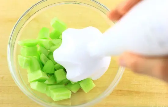 Cách làm nước ép dưa chuột đơn giản 2