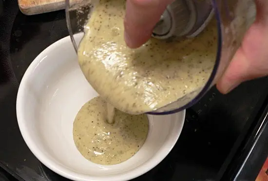 Cách làm nước sốt kiểu Ý cho các món salad tuyệt ngon 8