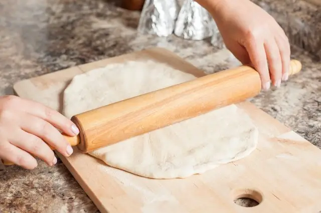 Cách làm Pizza ốc quế cực ngon