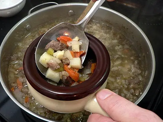 Cách làm pot pie bò ngon tuyệt 20