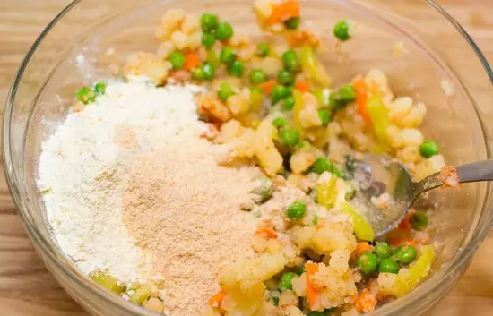Cách làm rau củ viên chiên thơm mát ngày hè 2