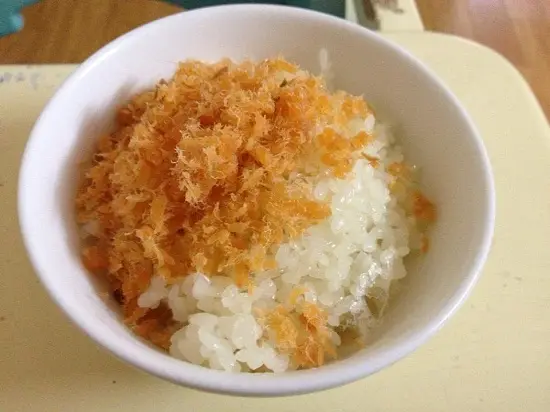 Ruốc cá hồi thơm ngon cho bé