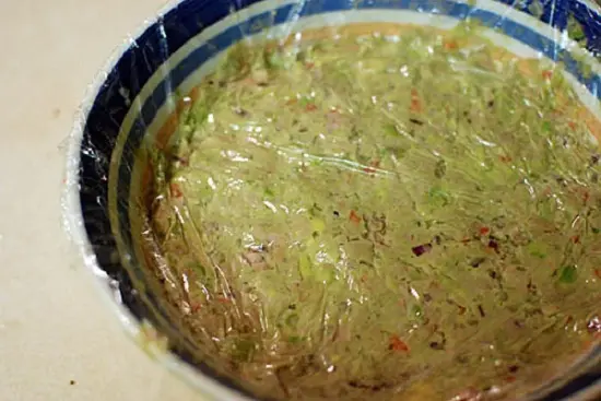 cách làm salad cá ngừ kem bơ 3