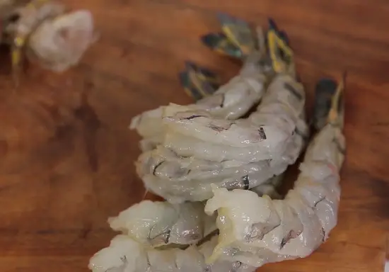 Cách làm salad hải sản 4