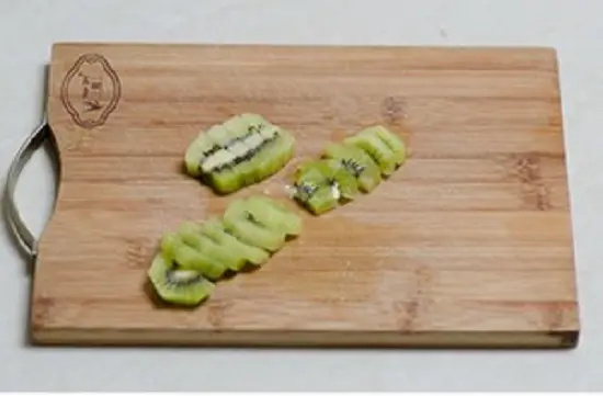 kiwi cắt hạt lựu